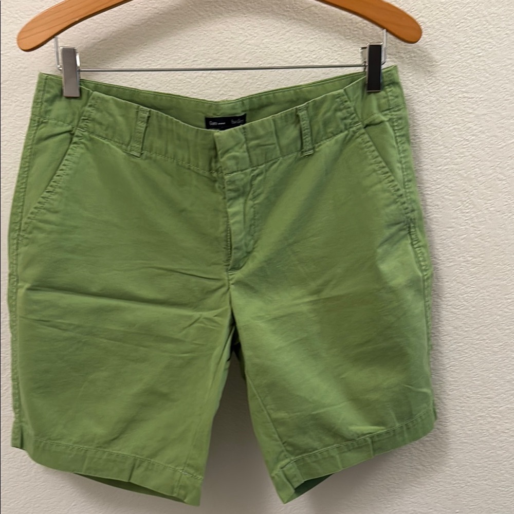GAP Factory Green Bermuda Shorts Classic Cotton Style